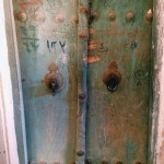 men's door knocker/women's knocker
